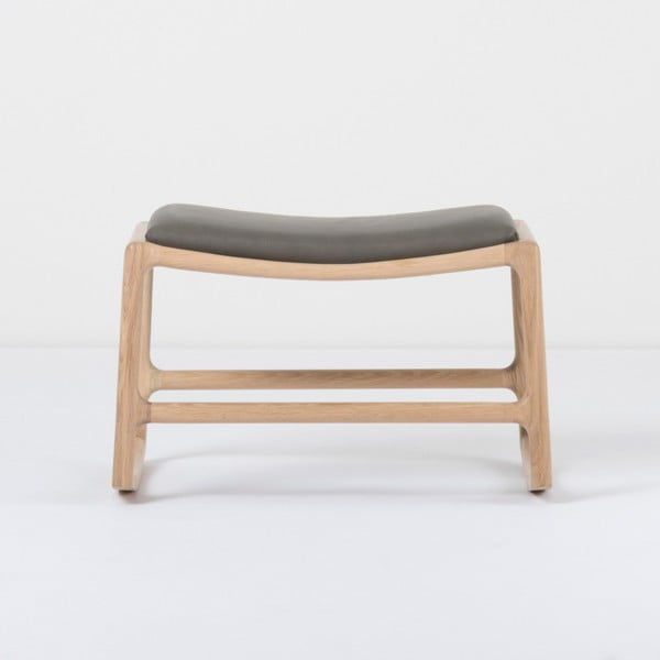 Pouf con struttura in rovere massiccio e dettagli in pelle di bufalo grigio Dedo - Gazzda