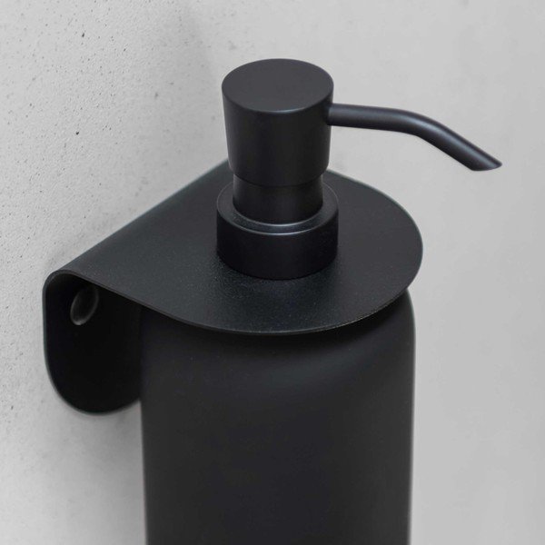 Supporto per dispenser di sapone nero in acciaio da parete Carry - Mette Ditmer Denmark-image-1