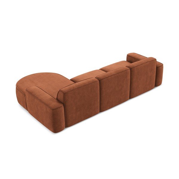 Divano angolare color terracotta (con penisola a destra/con chaise lounge) con rivestimento in ciniglia Omao – Makamii-image-3