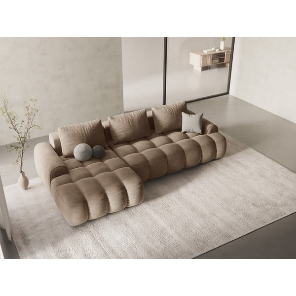 Divano angolare marrone chiaro allungabile/con contenitore (con penisola a sinistra/con chaise lounge) con rivestimento in velluto Linz – Cosmopolitan Design-image-1