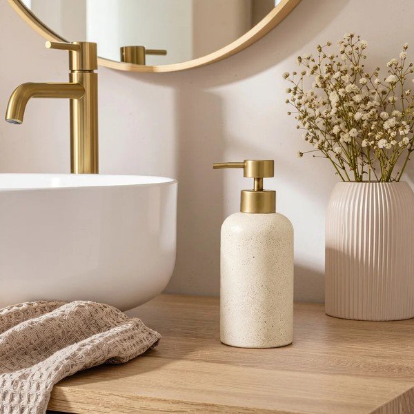 Dispenser per sapone beige in poliresina Oria – douceur d'intérieur-image-1