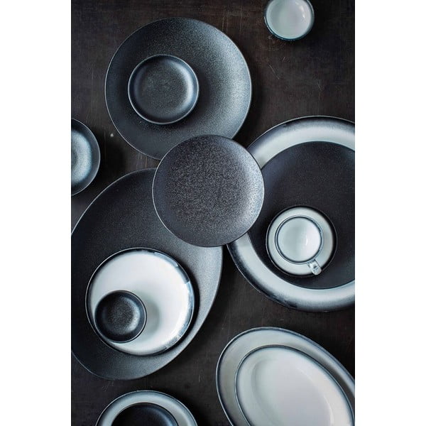 Piatto ovale in ceramica bianca e nera Caviar, 35 x 25 cm - Maxwell & Williams-image-1