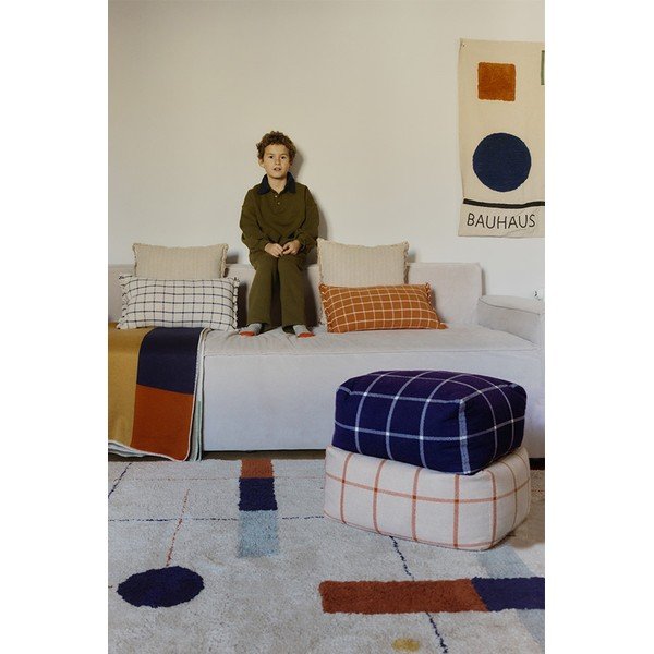 Poggiapiedi blu scuro Geo Block – Lorena Canals-image-2
