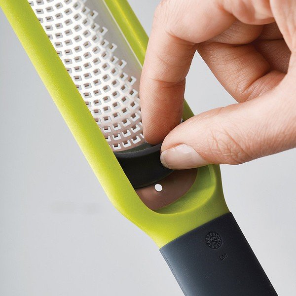 Grattugia per bucce di agrumi con spatola Handi-Zest Handi-Zest™ - Joseph Joseph-image-3