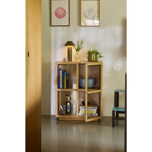 Vetrina di colore naturale con effetto rovere da appendere 70x90x39 cm Mae – Hübsch-image-1