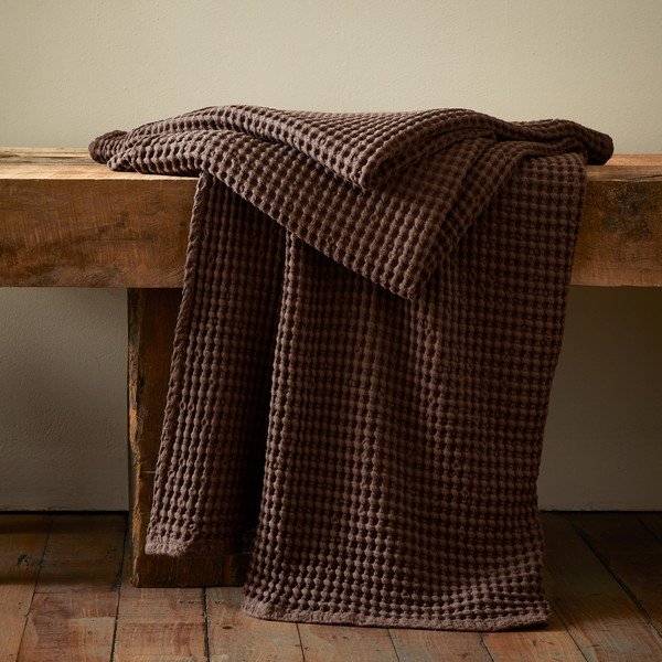 Coperta marrone scuro in cotone 150x200 cm Jaipur Chunky Waffle – Pineapple Elephant-image-1