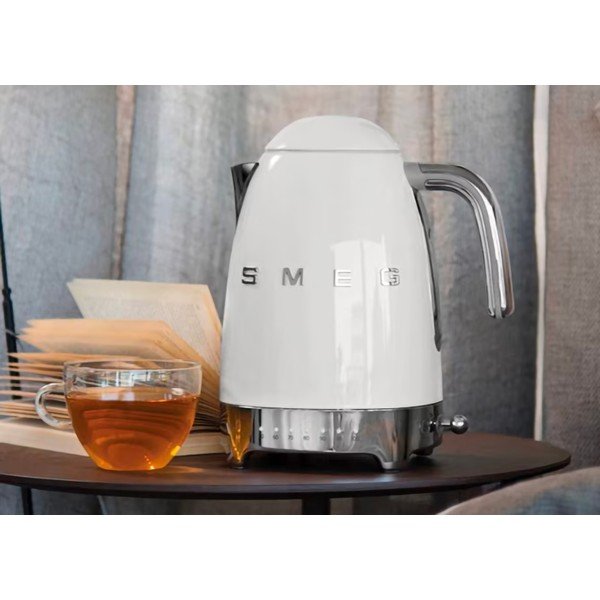Bollitore bianco in acciaio inox 1,7 l 50's Retro Style – SMEG-image-1