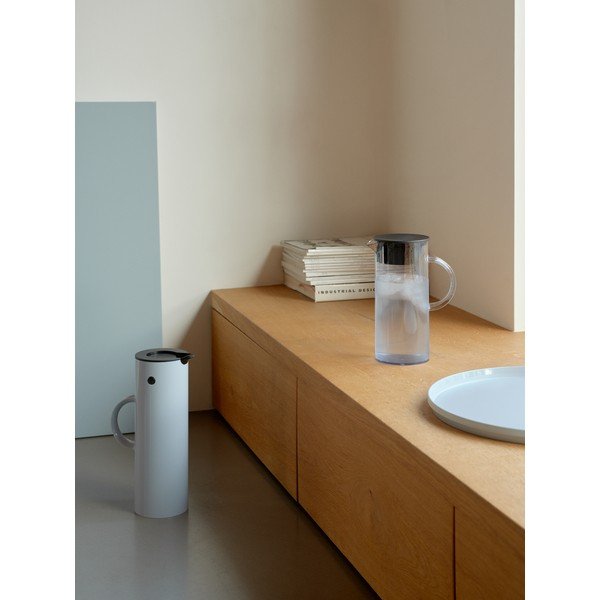 Caraffa termica grigia in plastica 1 l EM77 – Stelton-image-3