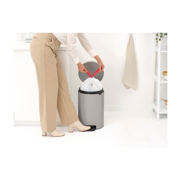 Cestino per la spazzatura grigio chiaro in acciaio con pedale 20 l NewIcon – Brabantia-image-1