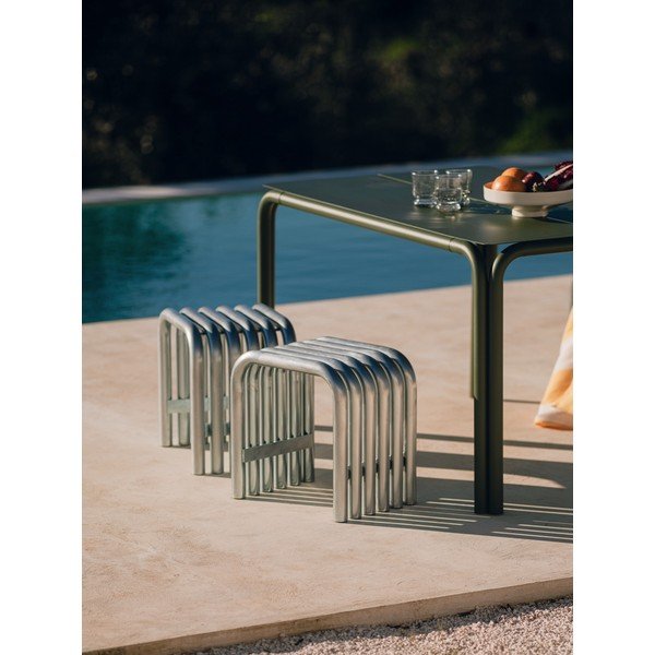 Sedia da esterno argentata in metallo Nokk – noo.ma-image-1