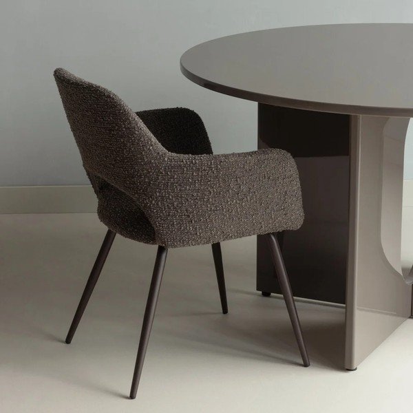 Sedia da pranzo marrone imbottito con braccioli 2 pz Jenny – WOOOD-image-1
