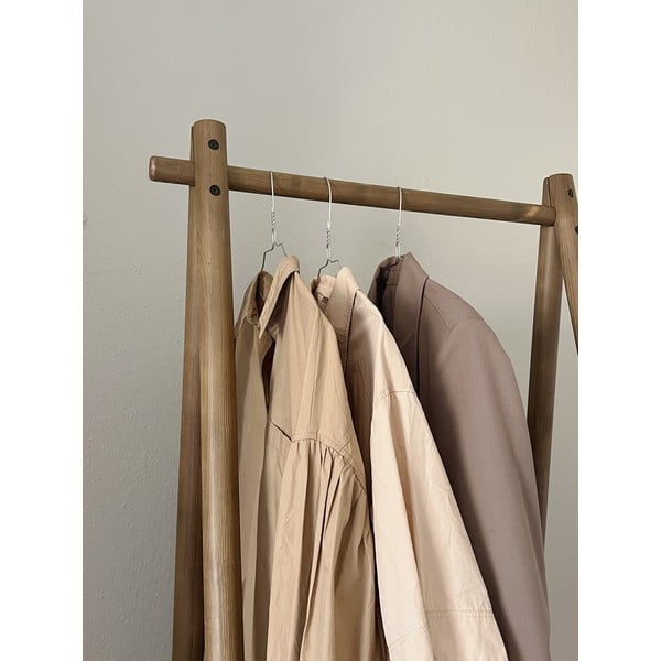 Appendiabiti in legno di pino marrone Hongi - Karup Design-image-1