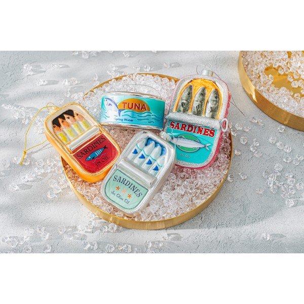 Decorazione per albero di natale in vetro 7 cm Can of Sardines – Sass & Belle-image-3