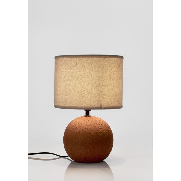 Lampada da tavolo color terracotta in ceramica con paralume in tessuto (altezza totale 32 cm) Irvin – Yes Everyday-image-1
