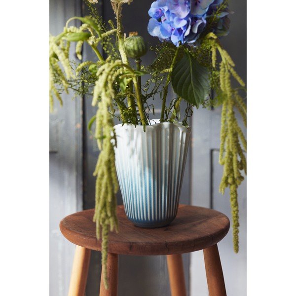 Vaso azzurro in ceramica (altezza totale 20,5 cm) Hammershøi – Kähler Design-image-1