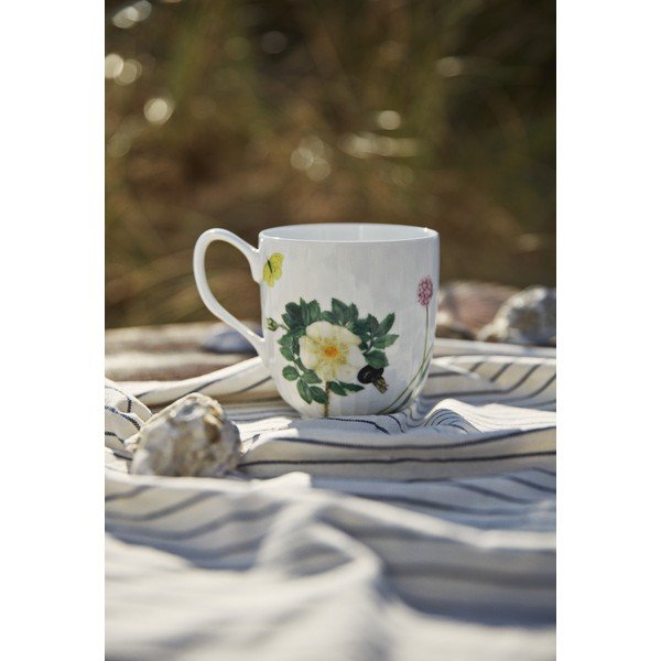 Tazza bianca in porcellana 330 ml Hammershøi Summer – Kähler Design-image-1