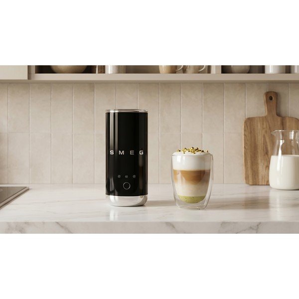 Montalatte elettrico nero in plastica 120 ml – SMEG-image-2