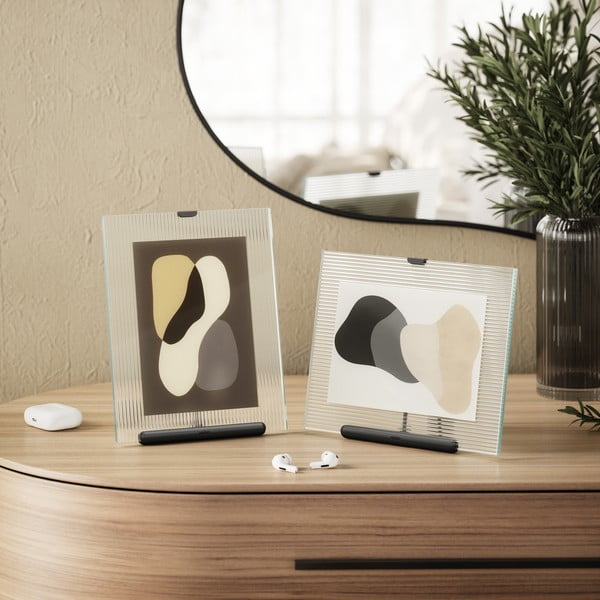 Cornice nera in vetro verticale con sostegno 19x23 cm Flute – Umbra-image-1