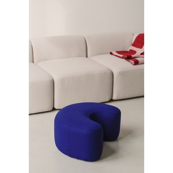 Poggiapiedi blu con rivestimento in lana Ü – noo.ma-image-1