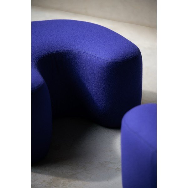 Poggiapiedi blu con rivestimento in lana Ü – noo.ma-image-4