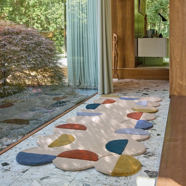 Passatoia beige in lana tessuta a mano 80x230 cm Mia Scallop Frame – Flair Rugs-image-1