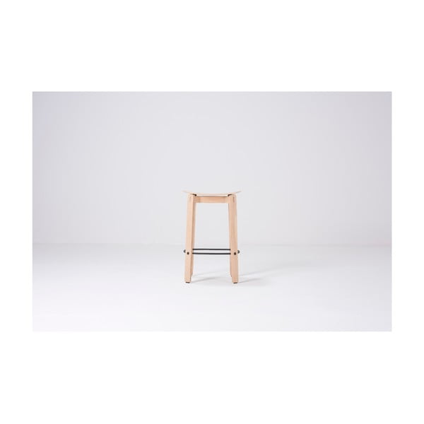 Sedia da bar di colore naturale in rovere massiccio (altezza della seduta 65 cm) Nora – Gazzda-image-2