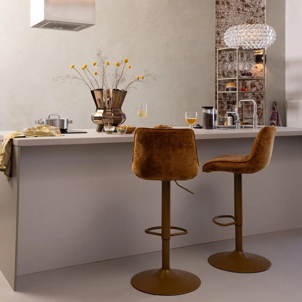 Sgabello da bar color ambra imbottito con altezza regolabile Marten – WOOOD-image-2