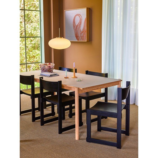 Sedia da pranzo nera con effetto rovere impilabile Forma – Hübsch-image-1
