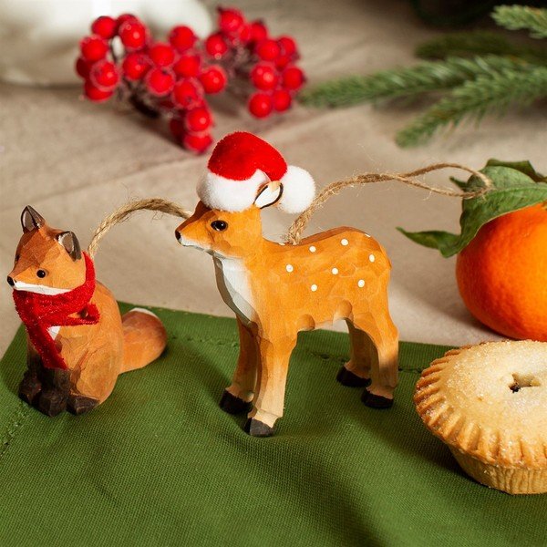 Decorazione per albero di natale in legno fatta a mano 10 cm Deer – Sass & Belle-image-1