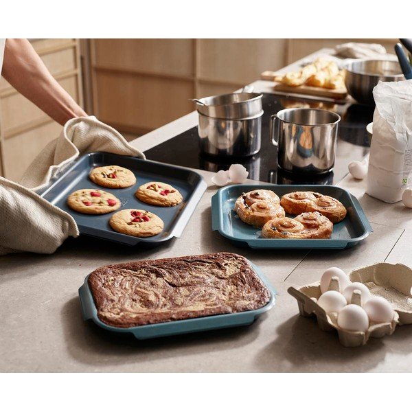 Teglie in set 3 pz 41x30 cm Nest™ Bake  – Joseph Joseph-image-1