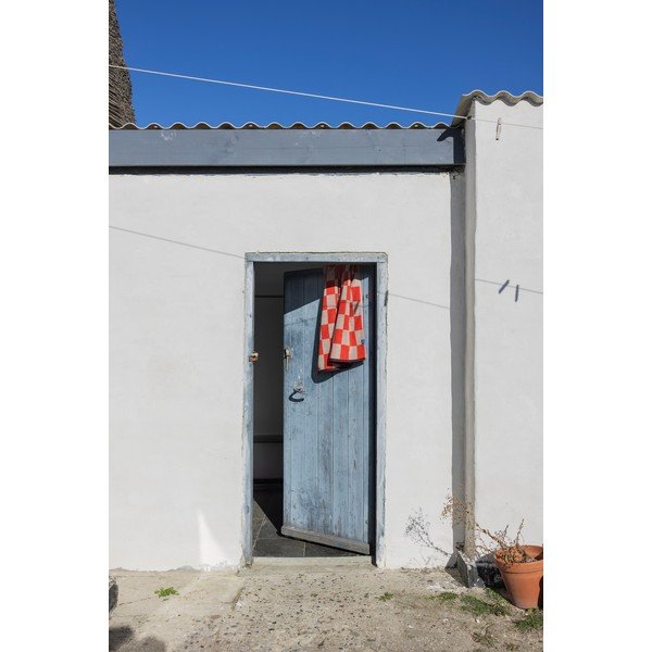 Asciugamano tipo terry arancione/beige in cotone organico 50x90 cm Retro – Mette Ditmer Denmark-image-4