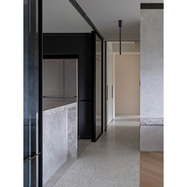 Plafoniera LED nera opaca in alluminio con struttura flessibile Stilvi – Nova Luce-image-1