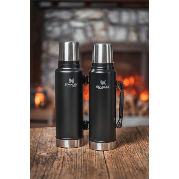 Borraccia termica nera in acciaio inox 1 l Legendary Classic Black – Stanley-image-1