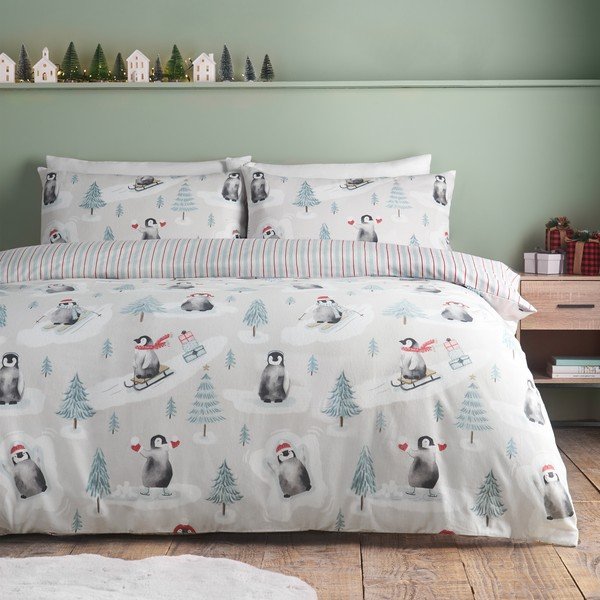 Set copripiumino e federa di colore naturale in flanella per letto singolo 135x200 cm Brushed Christmas Penguins – Catherine Lansfield