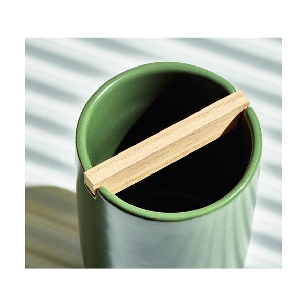 Tazza in ceramica verde per spazzolini da denti Eco Vanity - iDesign-image-4