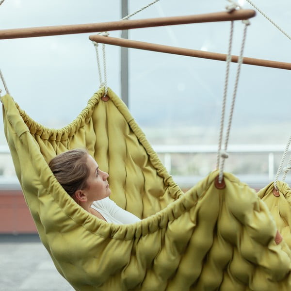 Sedia a dondolo per interni viola Swingy In - Linda Vrňáková-image-4