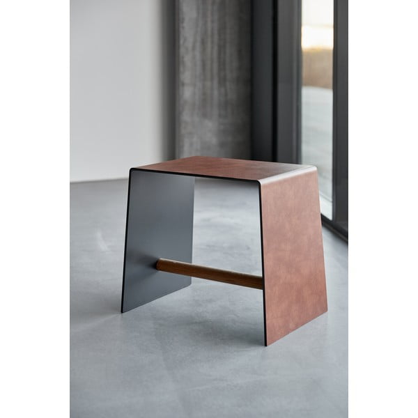 Sgabello marrone cognac in metallo Bull – LIND DNA-image-2