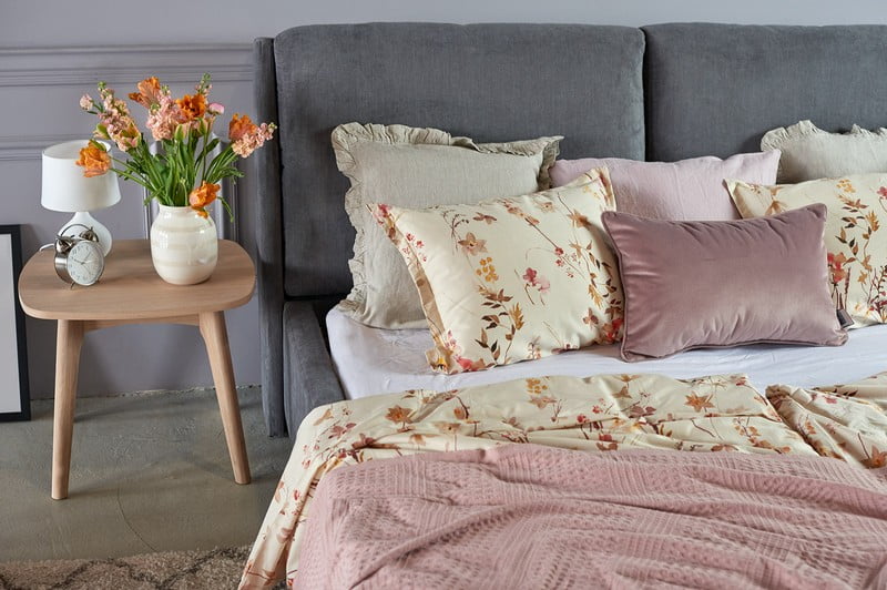 Ispirazione: Camera da letto, Stile romantico, San Valentino, Primavera