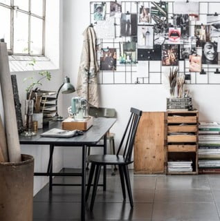 Studio in stile industriale